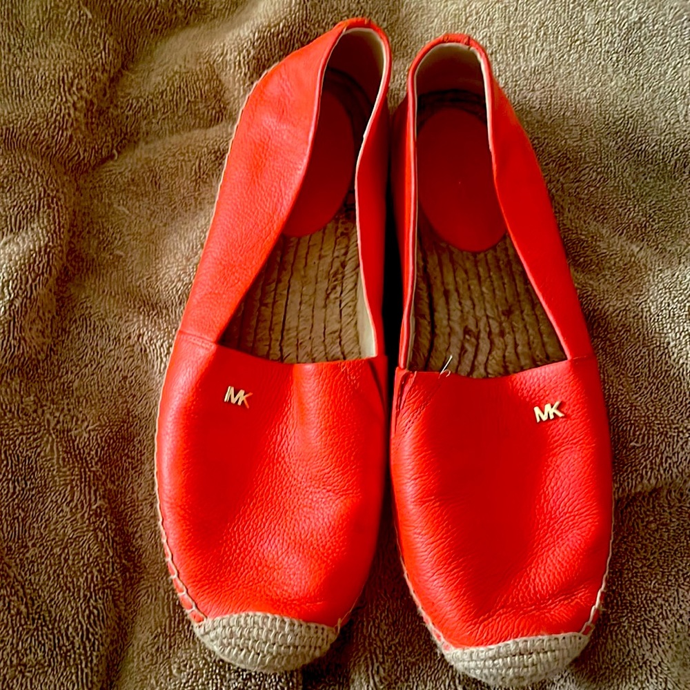 Michael Kors size 9 coral color slip on shoes